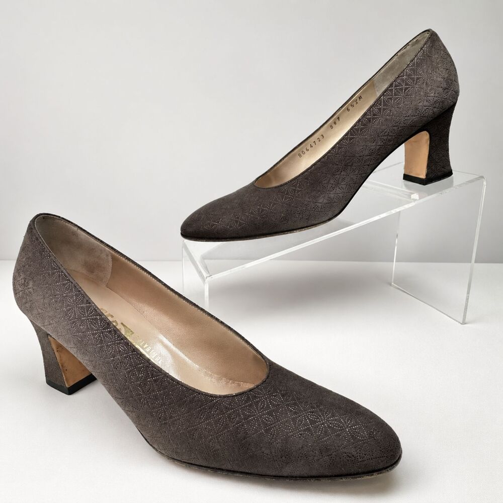 Salvatore Ferragamo Leather Pumps Brown Block Heel Womens 6.5 AA Extra Narrow